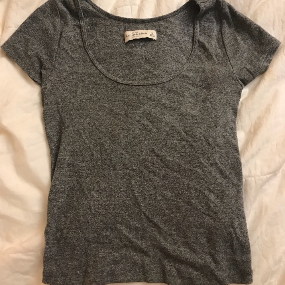 Abercrombie & Fitch Gray henley crop top